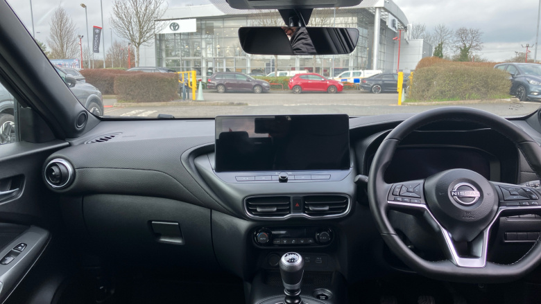 Nissan Juke 1.0 DiG-T N-Connecta 5dr Petrol Hatchback